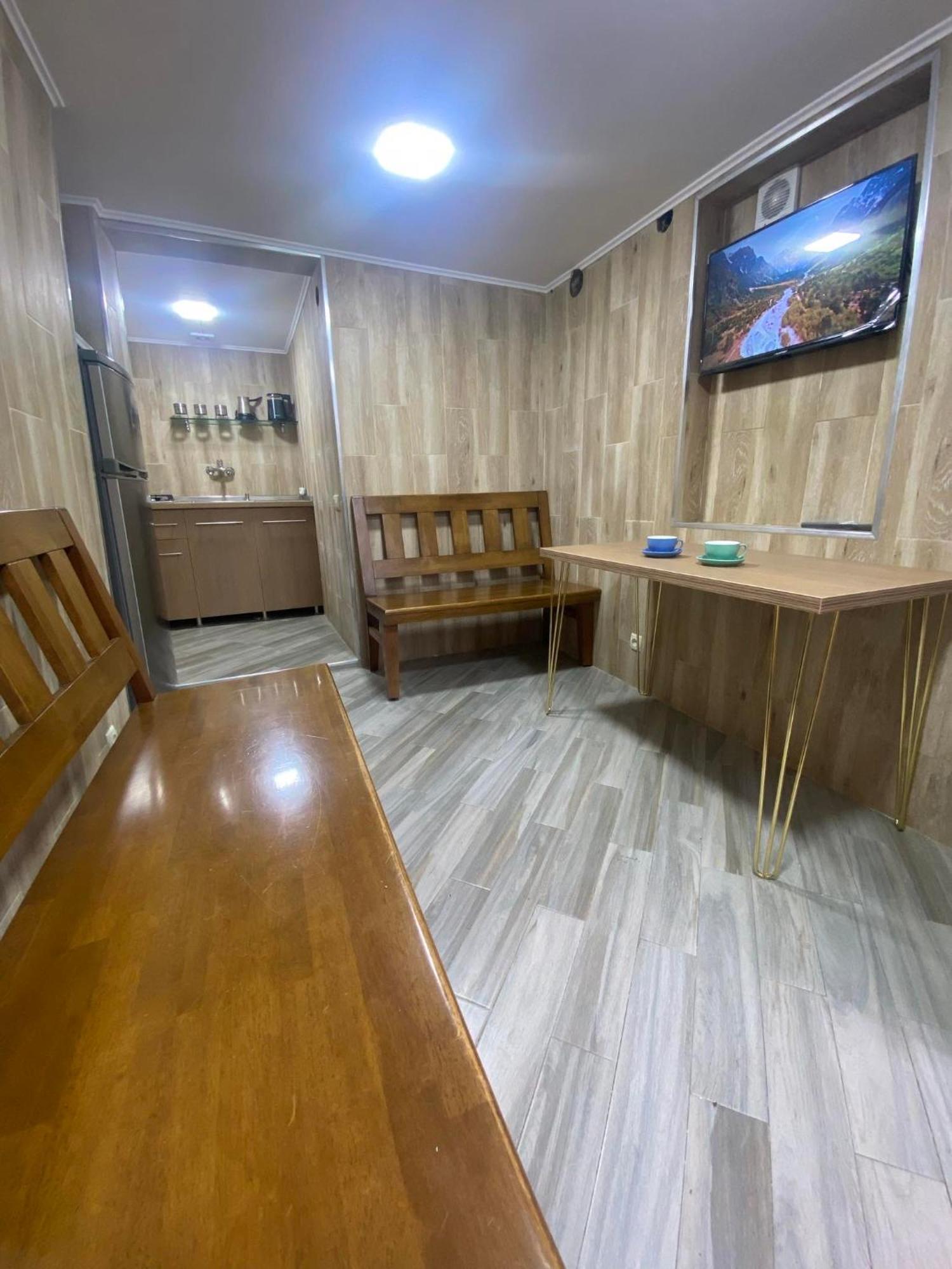 Hotel Varla Koutaïssi Extérieur photo