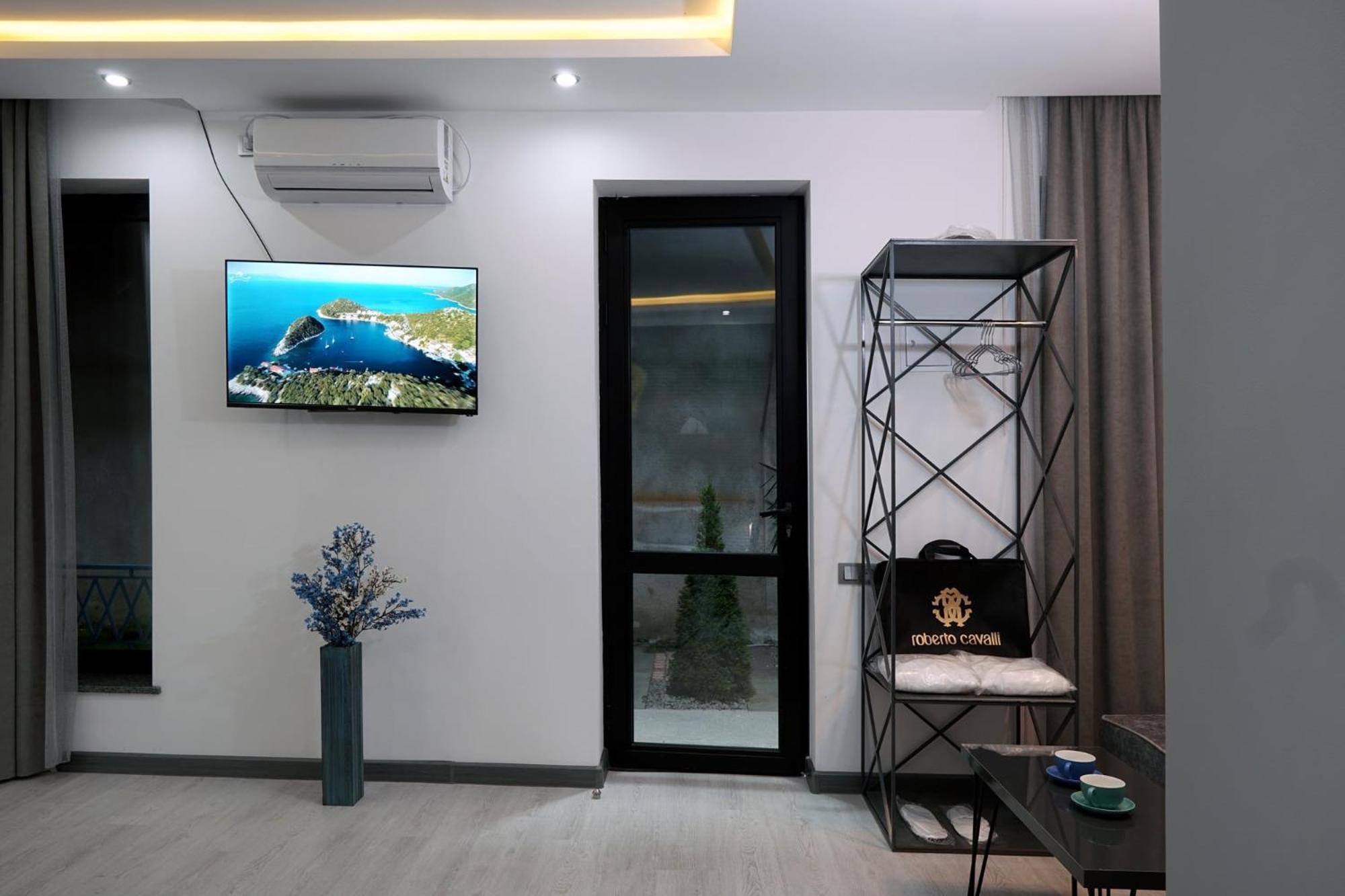 Hotel Varla Koutaïssi Extérieur photo