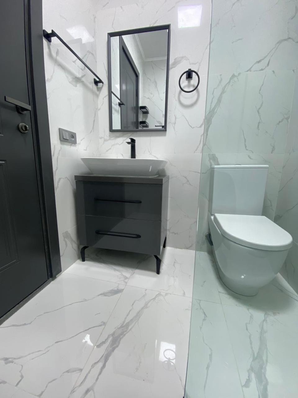 Hotel Varla Koutaïssi Extérieur photo